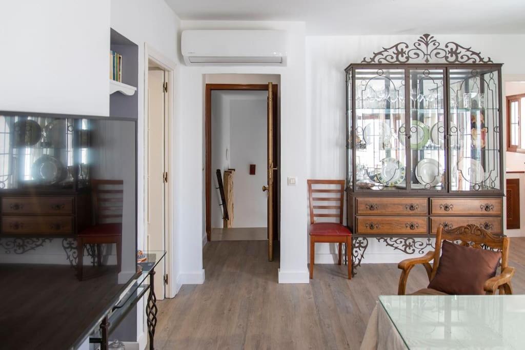 Apart Mezquita Con Parking Gratuito Cordoba Luaran gambar